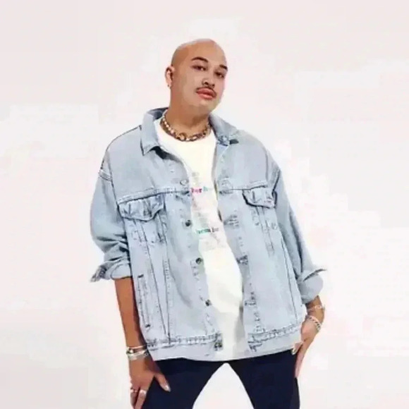 LEVI'S® PRIDE LIBERATION
TRUCKER JEAN JACKET - Picture 6 of 8